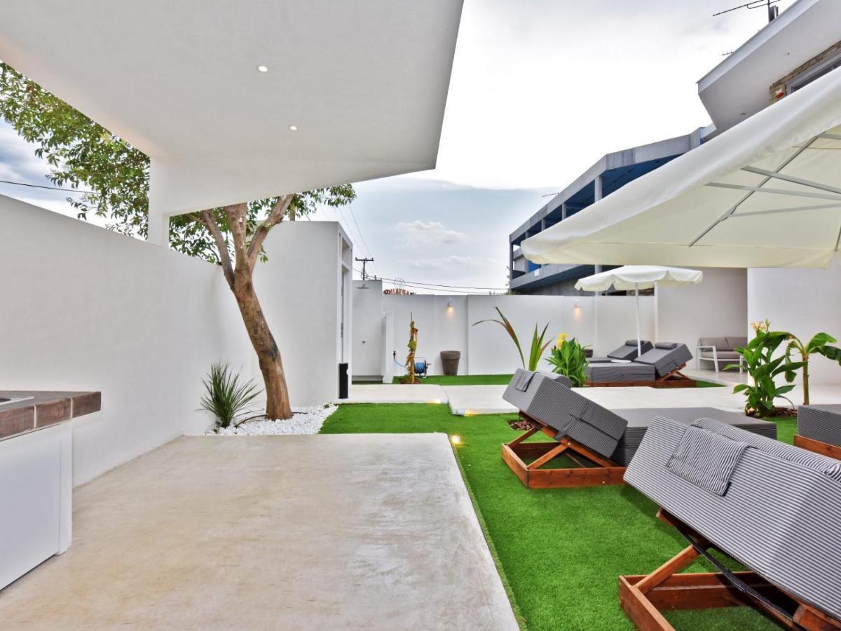 4 Elements Seaside Luxury Suites By Rentalspro Services Nea Moudania Halkidiki Exterior photo