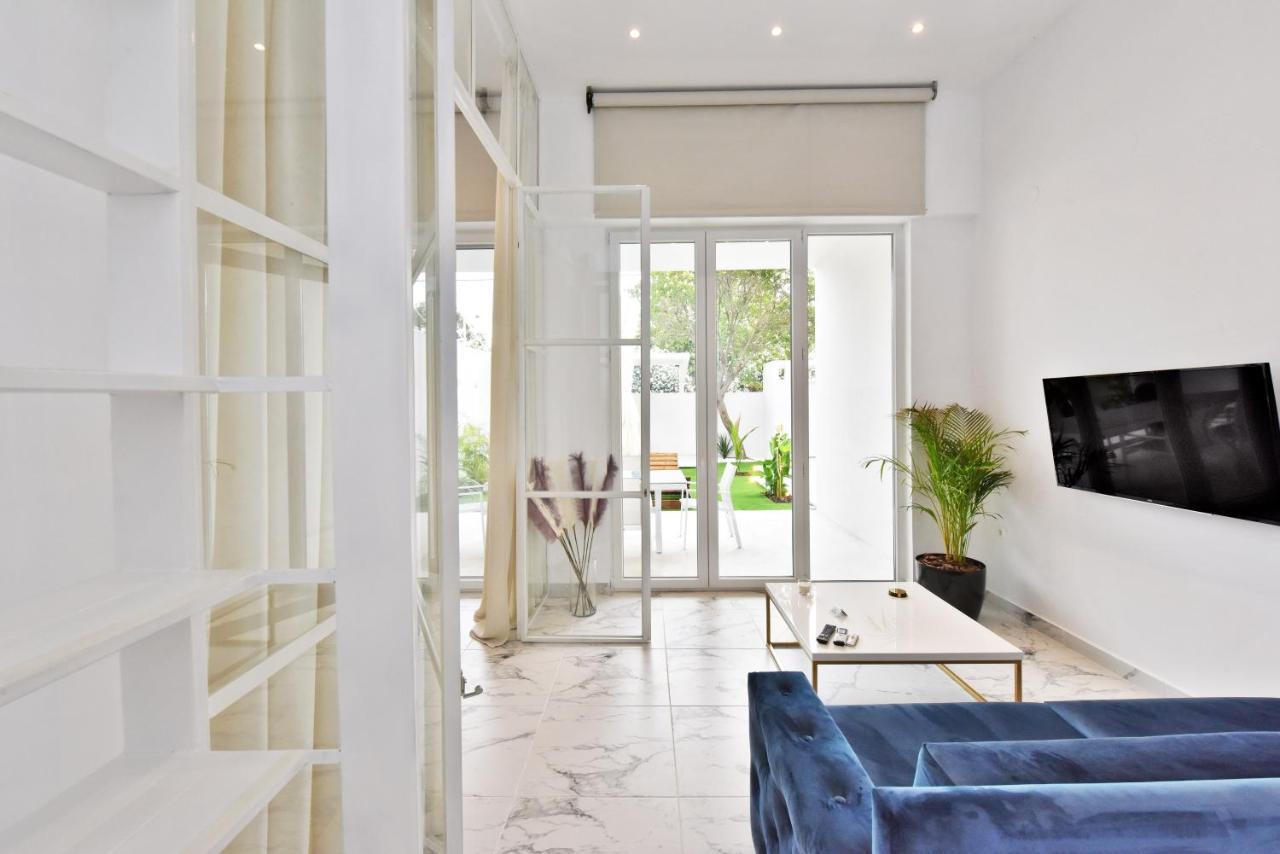 4 Elements Seaside Luxury Suites By Rentalspro Services Nea Moudania Halkidiki Exterior photo